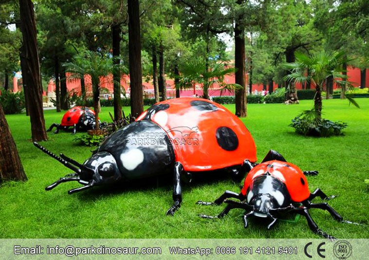 Mariquita de insecto artificial gigante para la decoración del parque